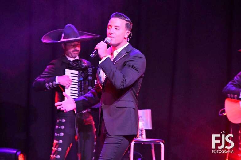 Elías Uche/Francisco Javier Santana.